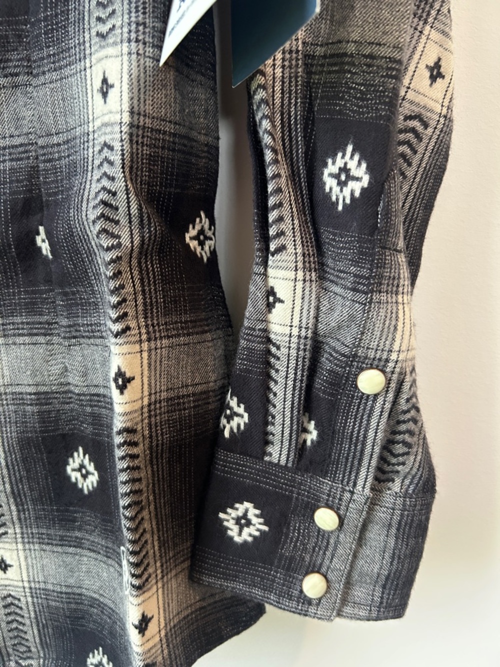Ariat Aztec Black and Cream Plaid Thunderstorm Flannel Fitted Pearl Snap Shirt - Picture 7 of 10